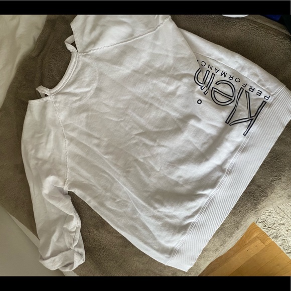 Calvin Klein Sweatshirt - Medium - Picture 3 of 3